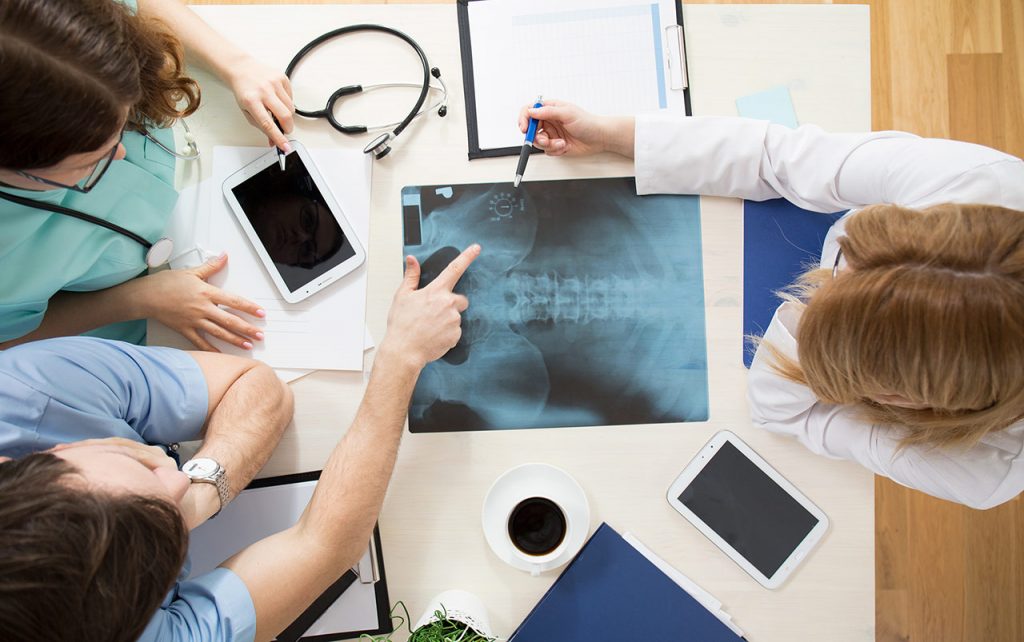 Leczenie osteopatią to medycyna niekonwencjonalna ,które błyskawicznie się rozwija i wspiera z kłopotami zdrowotnymi w odziałe w Krakowie.